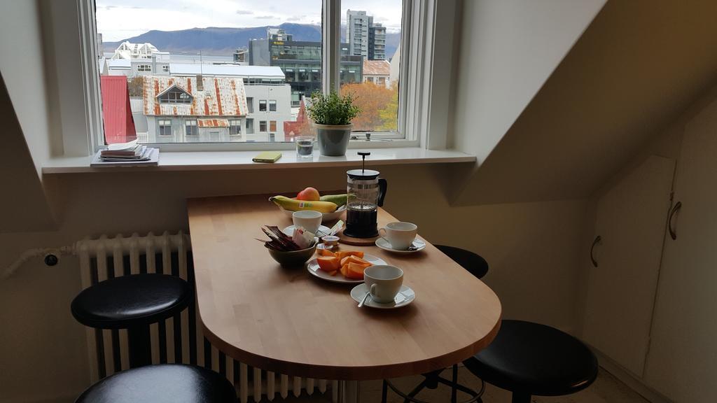 Skolavoerthustigur Apartments Reykjavík Kamer foto